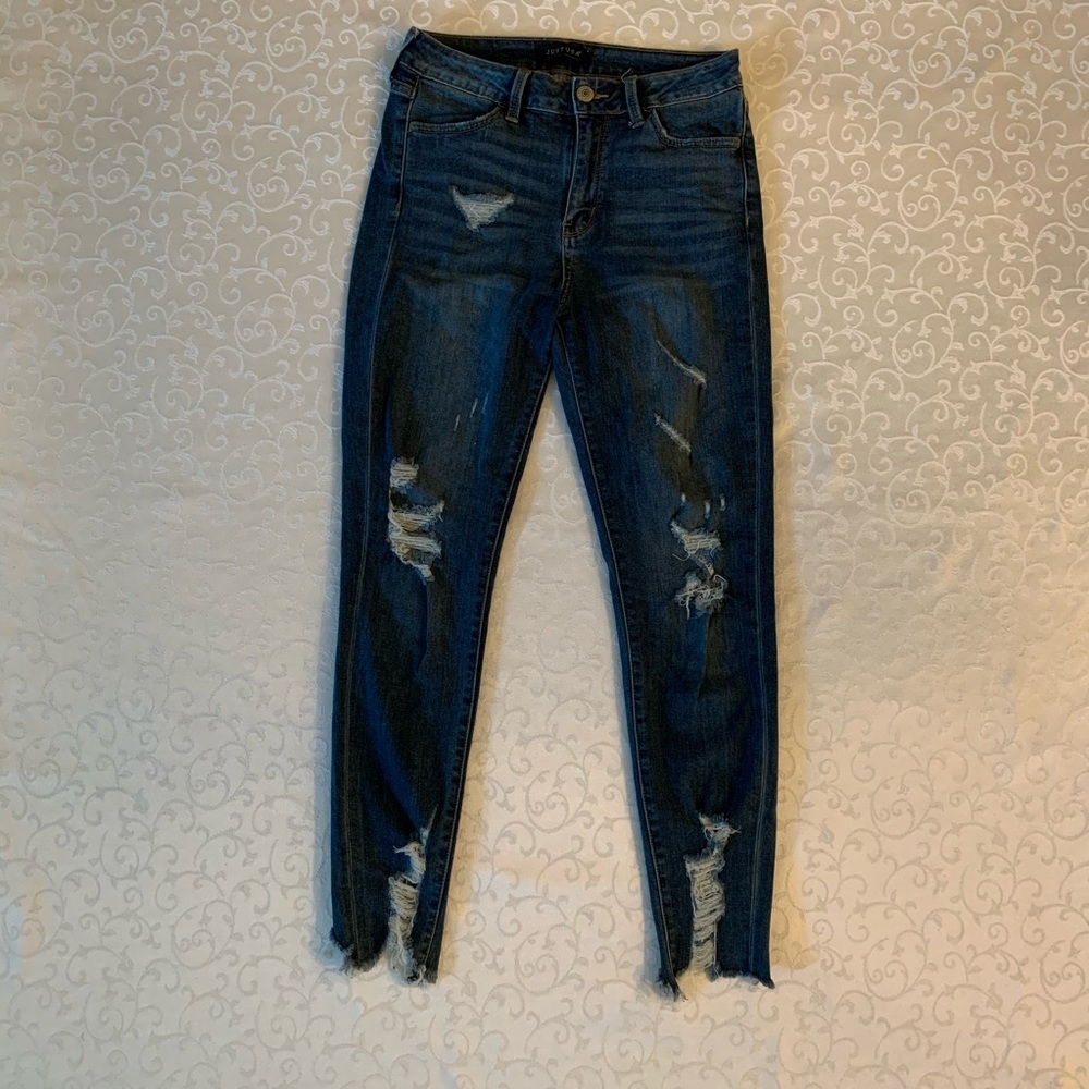 Just USA Distressed Frayed Hem Skinny Ankle Jeans - Picture 16 of 16